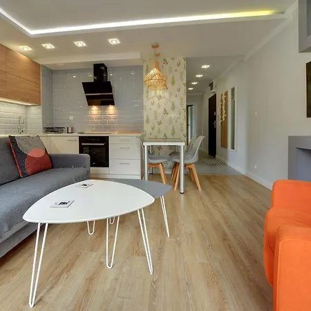 Invest Warynskiego 12 Apartman *